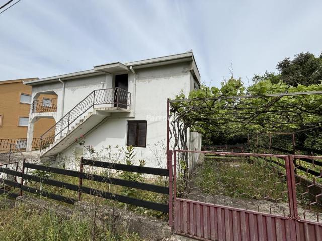 Kuca 100m2 Kunje