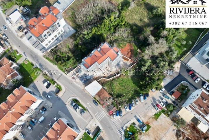 Two-bedroom apartment with a garage for sale Radovici Tivat