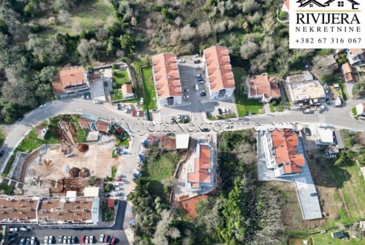 Two-bedroom apartment with a garage for sale Radovici Tivat