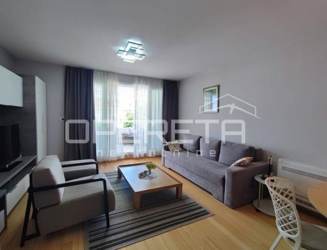 Luksuzni stan u 4* resortu, 2. red do mora, bazen 