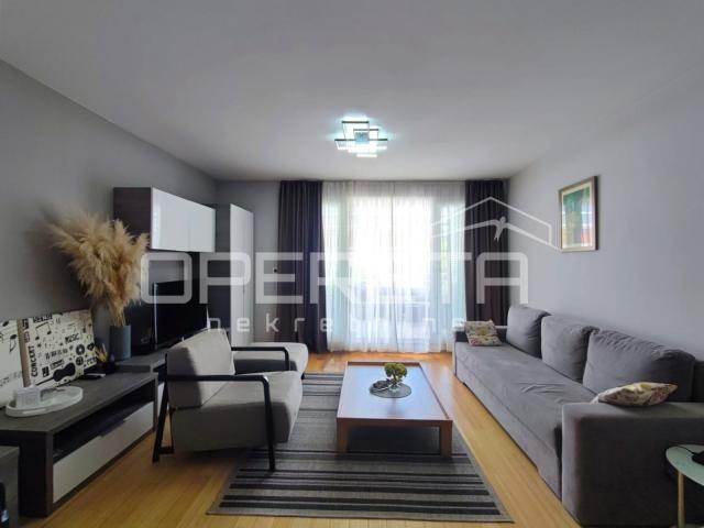 Luksuzni stan u 4* resortu, 2. red do mora, bazen 