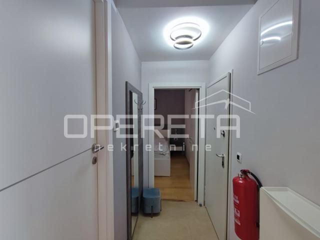 Luksuzni stan u 4* resortu, 2. red do mora, bazen 