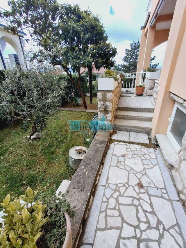 DRAMALJ 3SB+DB, 75m2, 100m od mora, parking, vrt