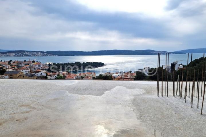 Novi apartmani s vrhunskim pogledom blizu plaže i centra Trogira