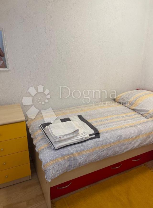 Kuća prvi red do mora
