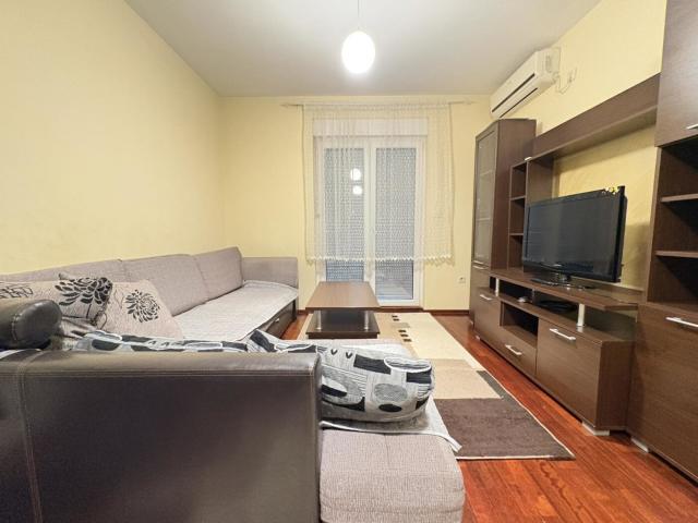 Jednosoban namješten stan, 40m2, Stari aerodrom, Podgorica