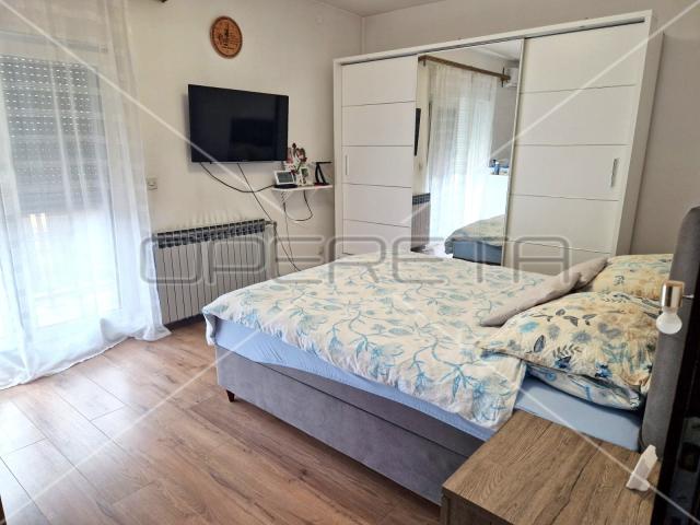 Prodaja, Kuća, Dugo Selo, Lukarišće, Samostojeća, 402m2