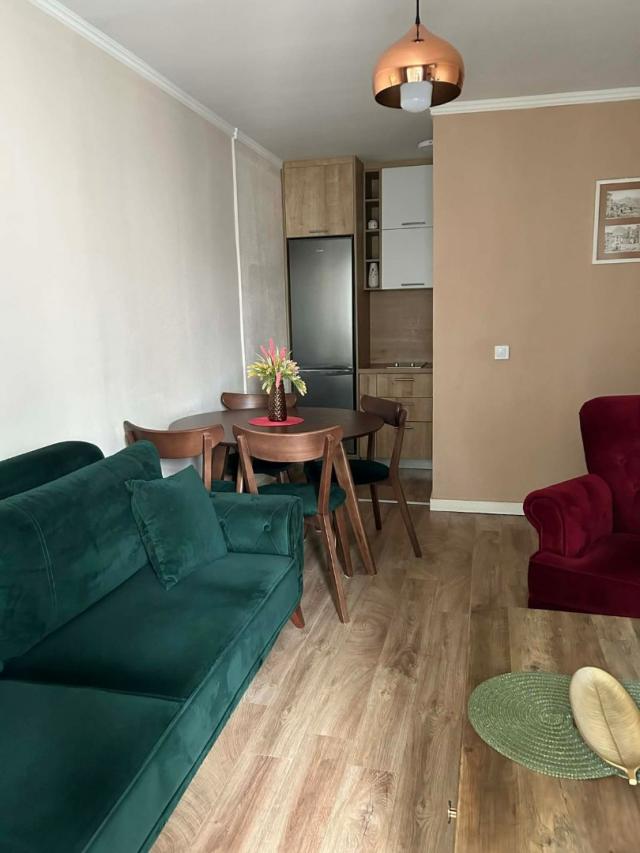 Two-bedroom apartment in the center of Bar, 500 meters from the sea