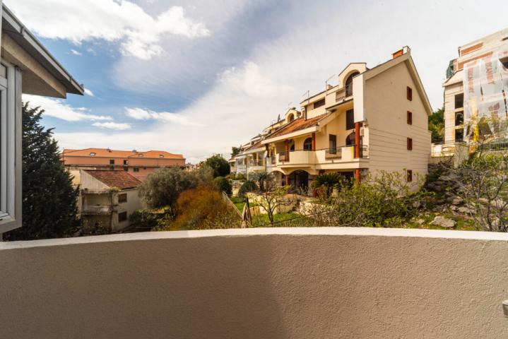 Jednosoban stan 54m2 + parking, Gorica C - Podgorica