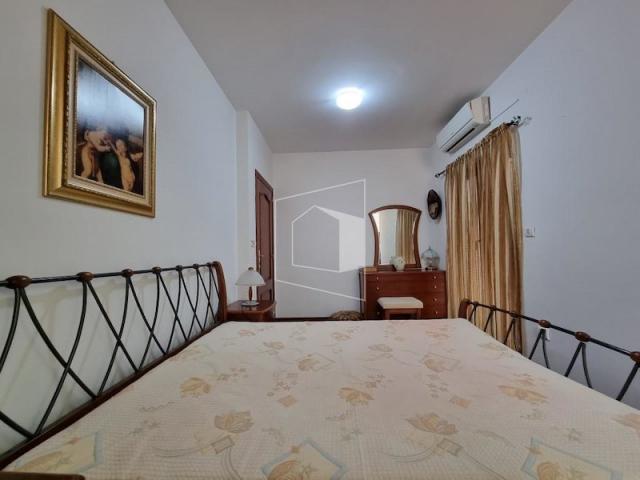 Trosoban lijepo namješten stan, 100m2, Gorica C, Podgorica