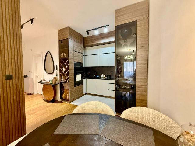 Modern 2-bedroom apartment in Soho City, Bar