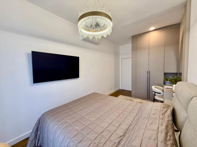 Modern 2-bedroom apartment in Soho City, Bar