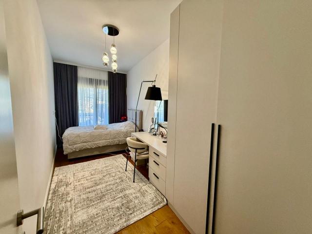 Modern 2-bedroom apartment in Soho City, Bar