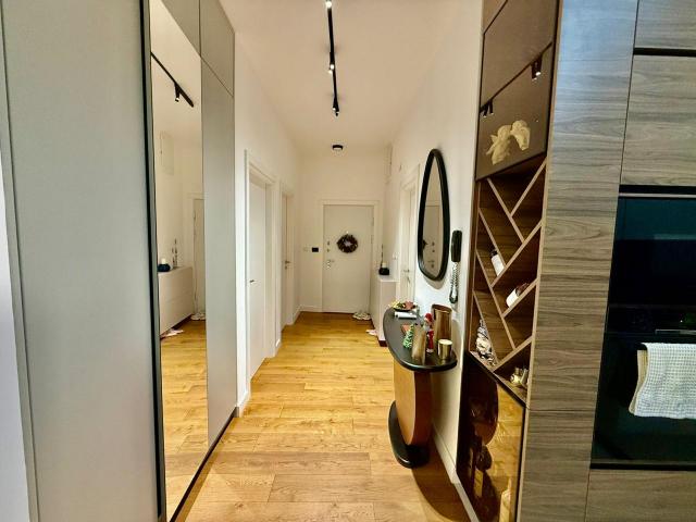 Modern 2-bedroom apartment in Soho City, Bar