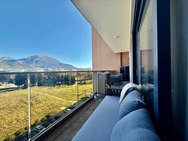 Modern 2-bedroom apartment in Soho City, Bar