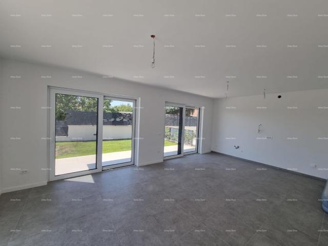 Apartment Sale of a luxurious duplex apartment with a pool, Tar! S2