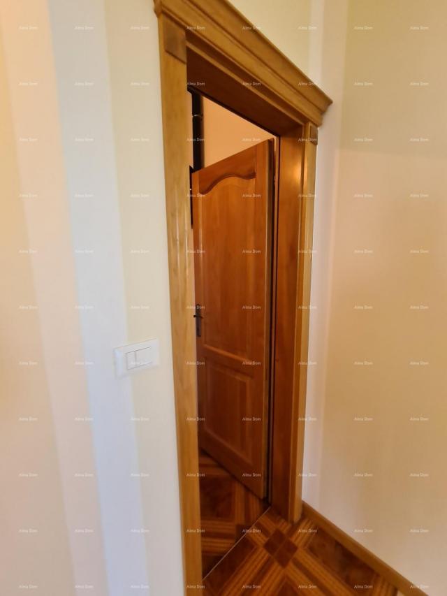 Stan Istra. Premantura. Troetažni stan s krovnom terasom! 100 metara do mora. 