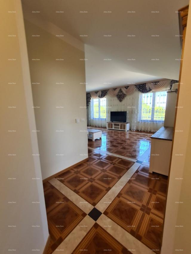 Stan Istra. Premantura. Troetažni stan s krovnom terasom! 100 metara do mora. 