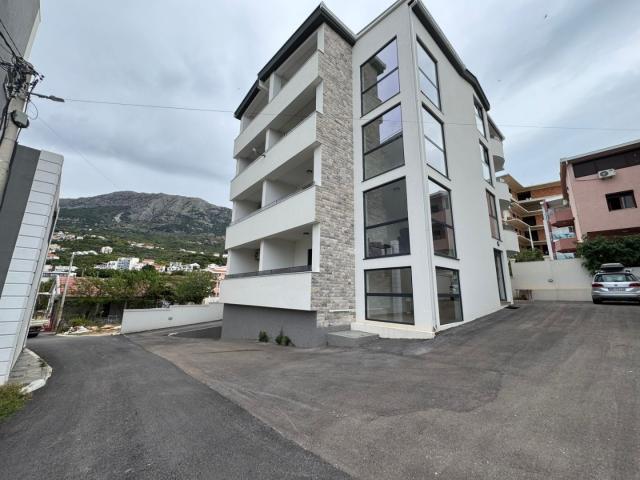 One-bedroom apartment below the highway in Dobrye Vody