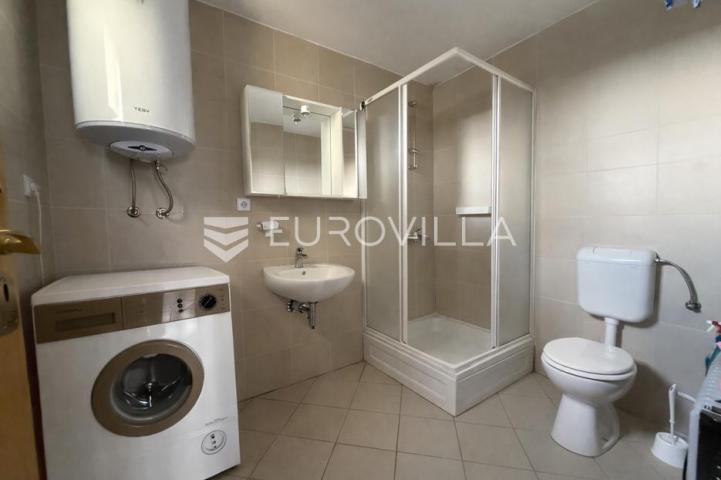 Batina, vikendica na predivnoj lokaciji, 100 m²