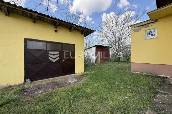 Batina, vikendica na predivnoj lokaciji, 100 m²