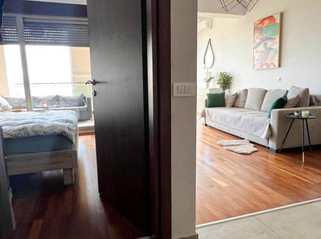 Prodaja, Stan, 56m2 , Tivat
