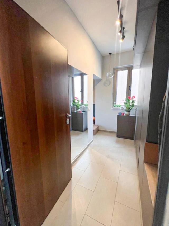 Prodaja, Stan, 56m2 , Tivat