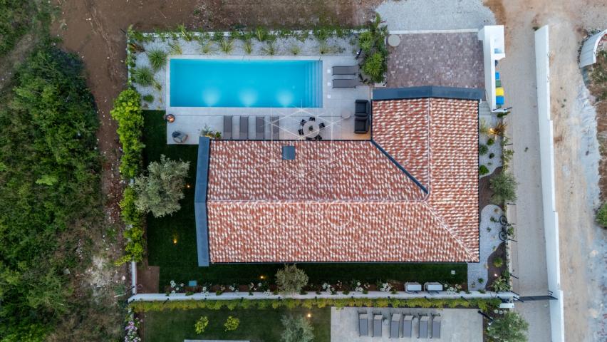 Istra, Tar - Exkluzivna villa nedaleko od mora. 