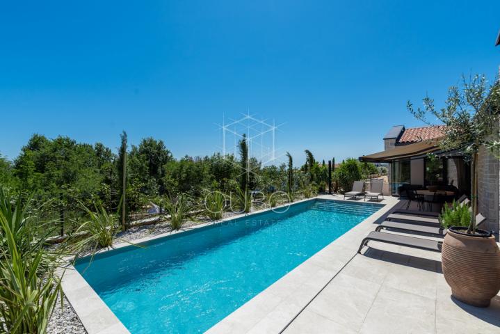 Istra, Tar - Exkluzivna villa nedaleko od mora. 