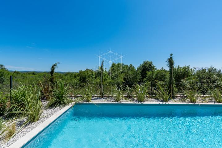Istra, Tar - Exkluzivna villa nedaleko od mora. 