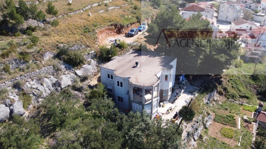 Omiš Duće kuća 263 m2 otvoren pogled na more