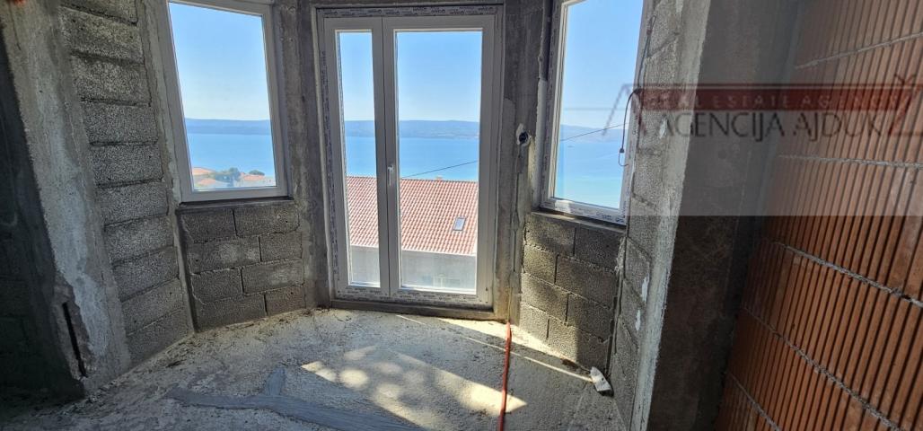 Omiš Duće kuća 263 m2 otvoren pogled na more