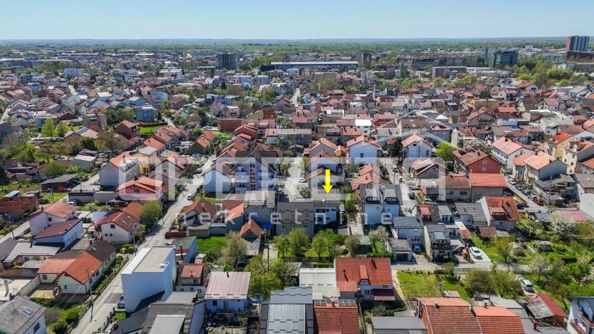 MIRNA ULICA, tri ODVOJENE STAMBENE CJELINE