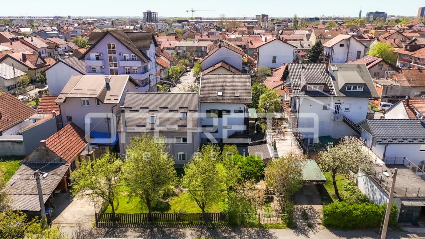 MIRNA ULICA, tri ODVOJENE STAMBENE CJELINE