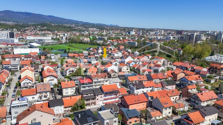MIRNA ULICA, tri ODVOJENE STAMBENE CJELINE