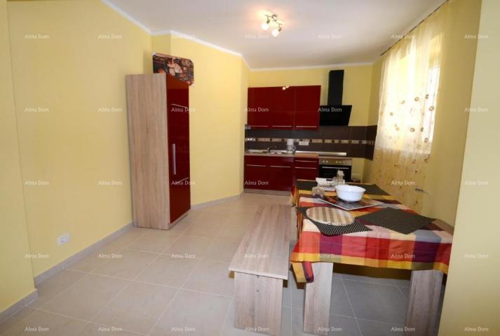 Haus Verkauf - Haus mit 4 Wohneinheiten - Umgebung Višnjan!