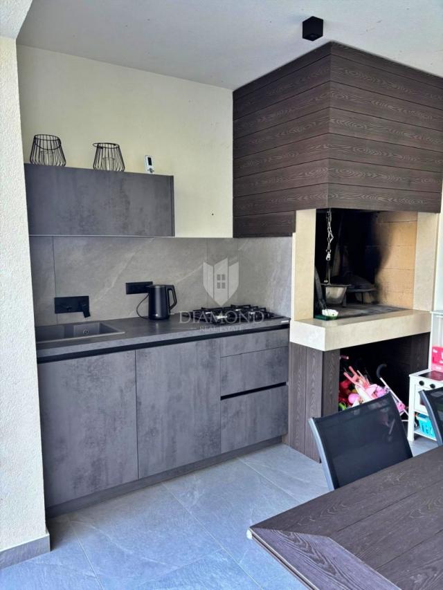 Novogradnja u okolici Labina