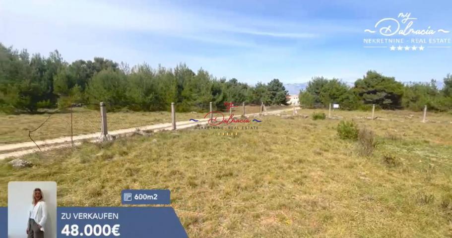 Vir - 600m² zemljišta u blizini pješčane plaže