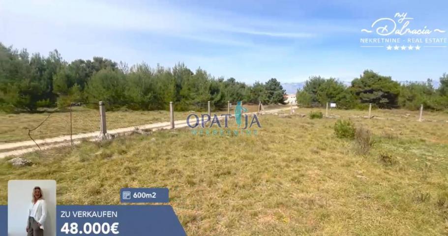 Vir - 600m² zemljišta u blizini pješčane plaže