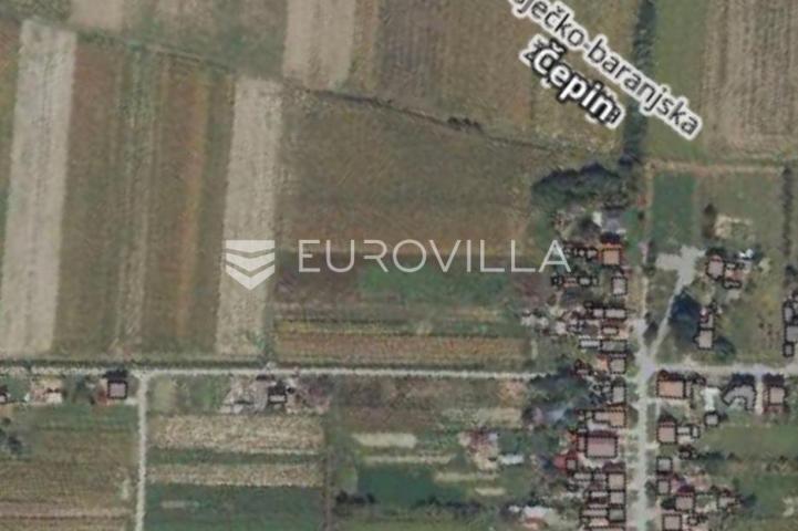 Čepin, građevinsko zemljište 579 m²