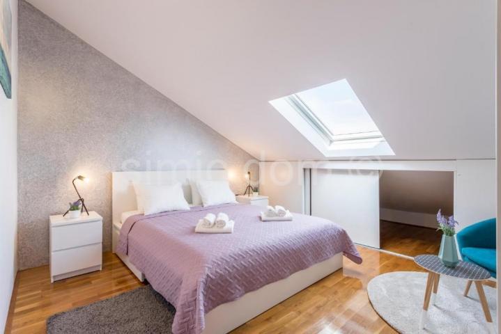 Vila s bazenom 200m od mora, Čiovo