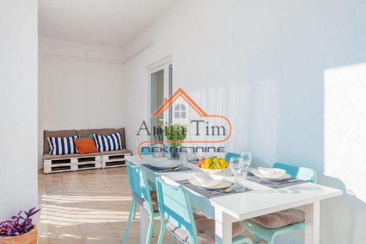 Pisak - apartmanska kuća na moru