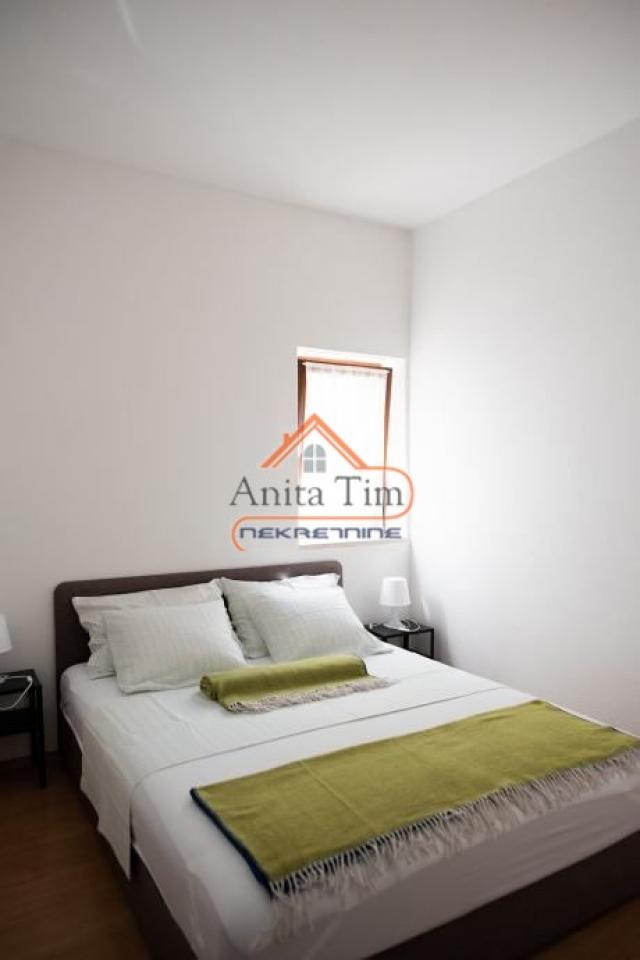 Pisak - apartmanska kuća na moru