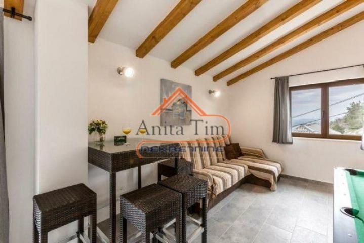 Omiš - Čeline - villa sa bazenom