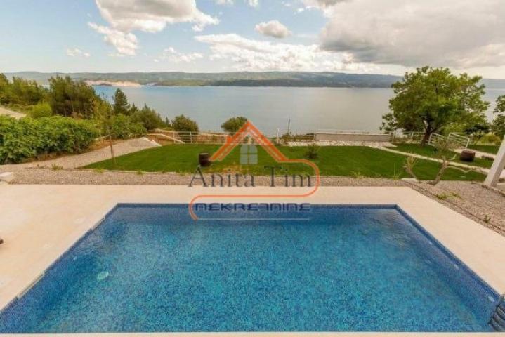 Omiš - Čeline - villa sa bazenom