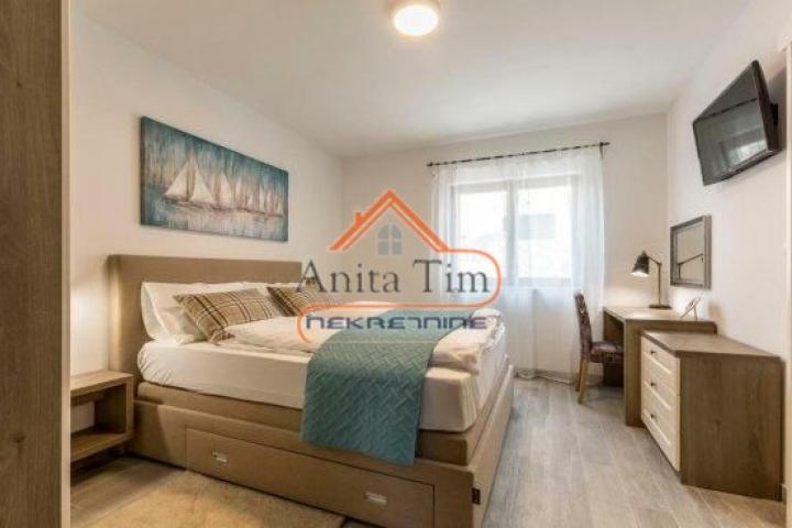 Omiš - Čeline - villa sa bazenom