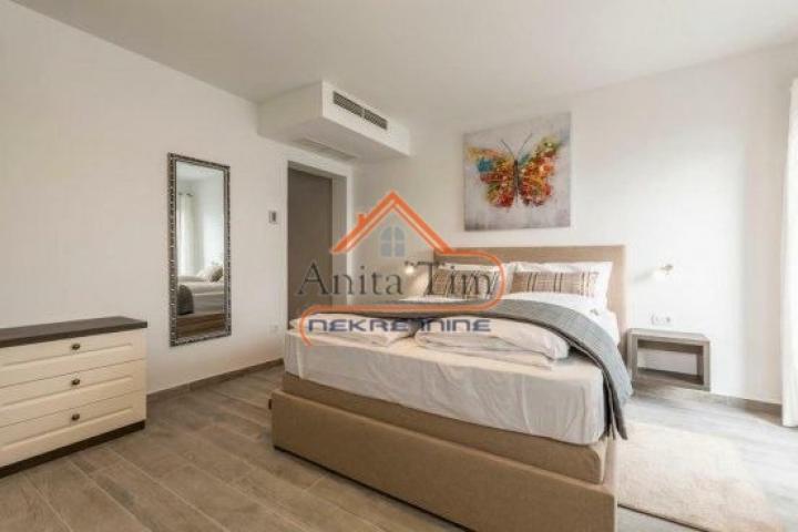 Omiš - Čeline - villa sa bazenom