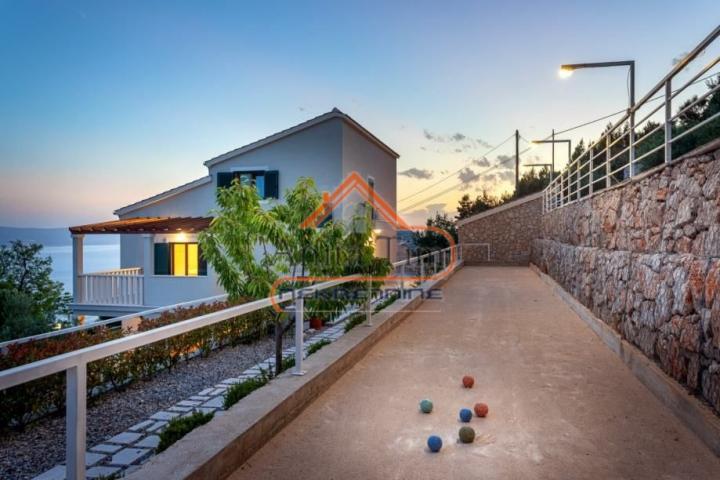 Omiš - Čeline - villa sa bazenom