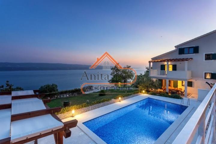 Omiš - Čeline - villa sa bazenom