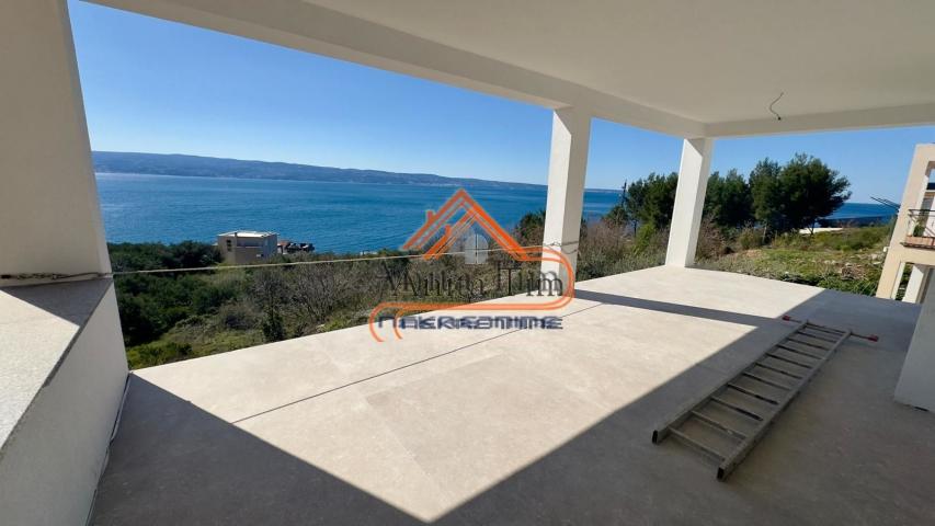 Jesenice, luksuzan penthouse,278.00 m2, novogradnja, terasa, bazen